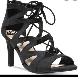 Black Lace-up Heels!